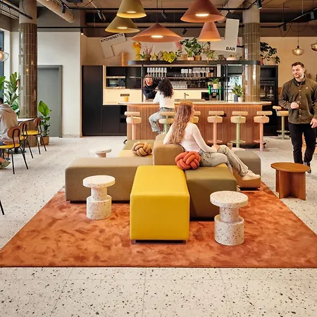 Готель Cityhub
